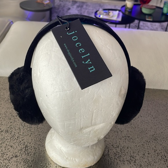 NWT JOCELYN FAUX FUR EARMUFFS WITH PEARLS - Picture 2 of 6